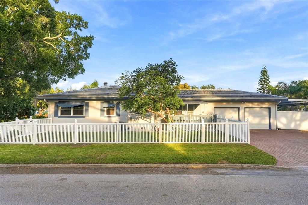 En Venta: $513,500 (3 camas, 2 baños, 1367 Pies cuadrados)