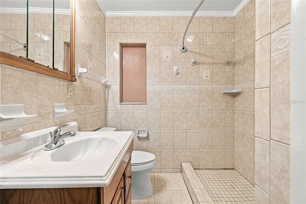 En Venta: $513,500 (3 camas, 2 baños, 1367 Pies cuadrados)
