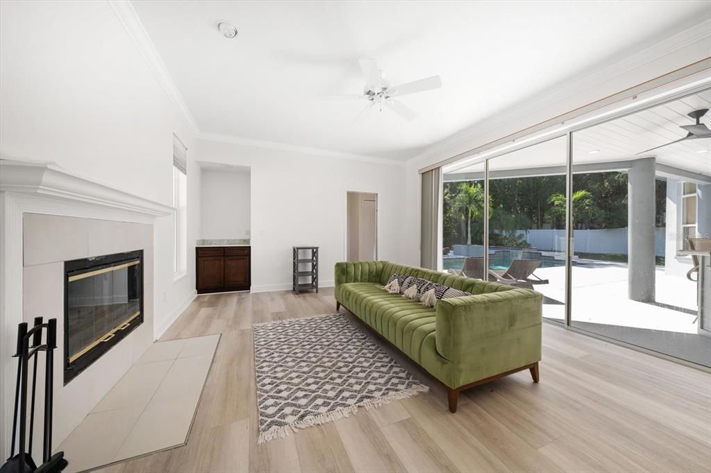 En Venta: $1,299,000 (4 camas, 3 baños, 3094 Pies cuadrados)