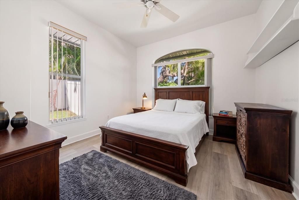 En Venta: $1,299,000 (4 camas, 3 baños, 3094 Pies cuadrados)