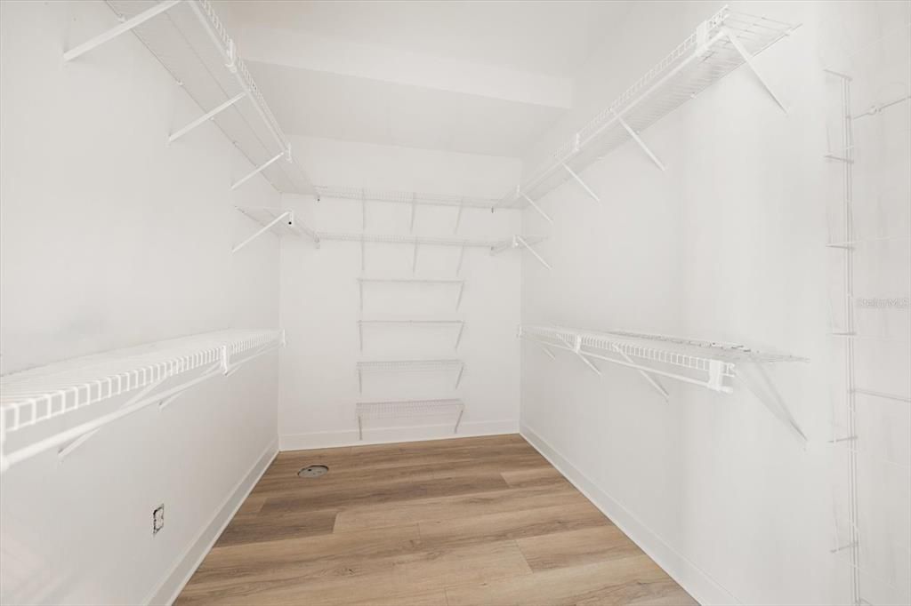 En Venta: $1,299,000 (4 camas, 3 baños, 3094 Pies cuadrados)