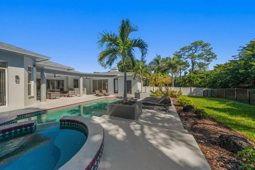 En Venta: $1,299,000 (4 camas, 3 baños, 3094 Pies cuadrados)