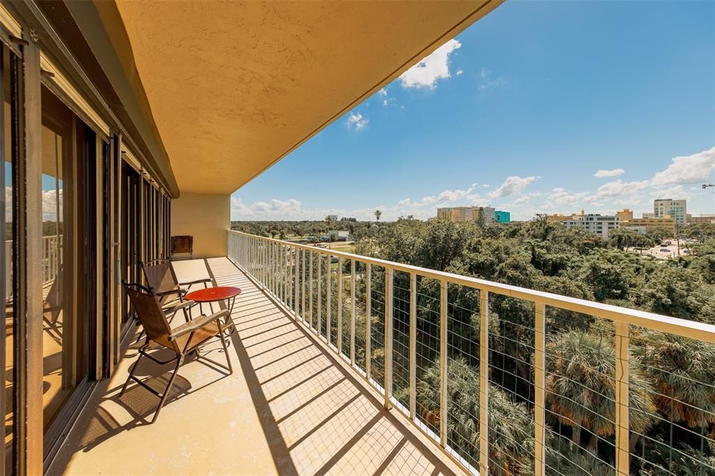 En Venta: $300,000 (2 camas, 2 baños, 1090 Pies cuadrados)