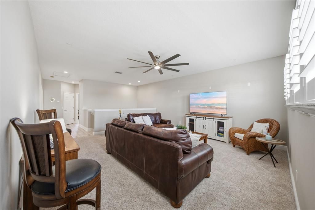 For Sale: $1,200,000 (4 beds, 2 baths, 2799 Square Feet)