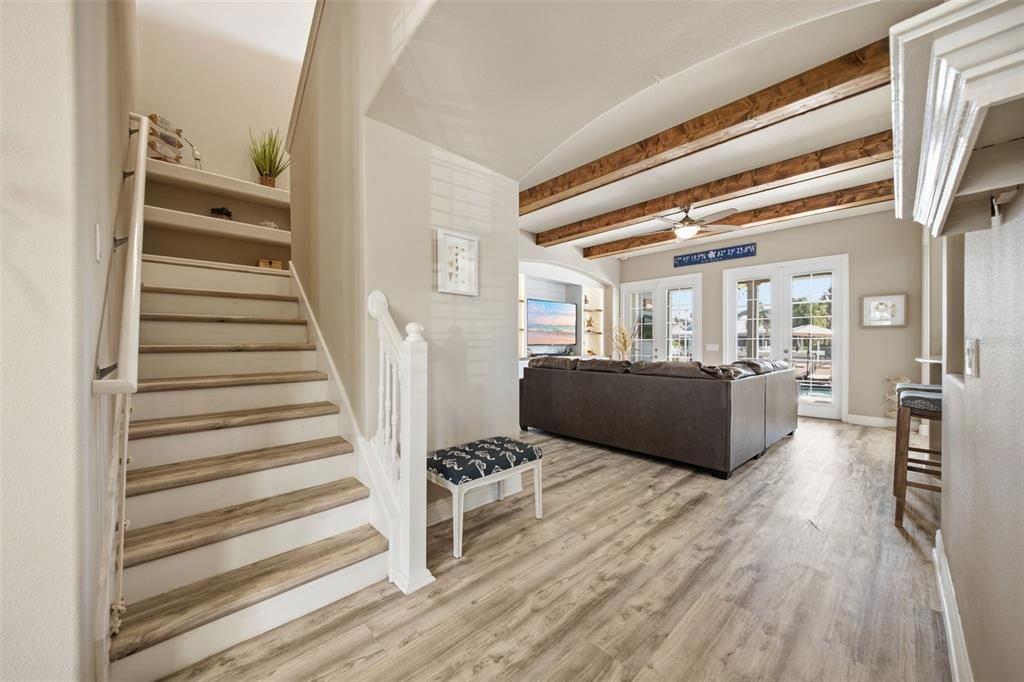 For Sale: $1,200,000 (4 beds, 2 baths, 2799 Square Feet)