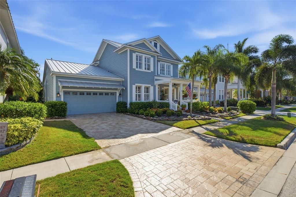 For Sale: $1,200,000 (4 beds, 2 baths, 2799 Square Feet)