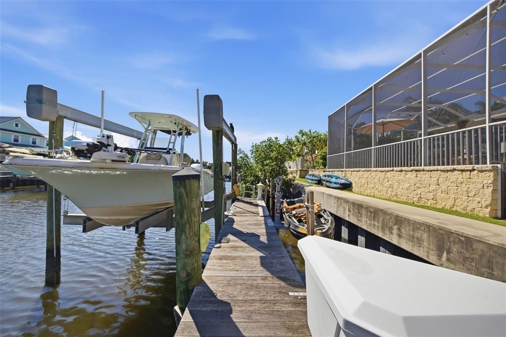 For Sale: $1,200,000 (4 beds, 2 baths, 2799 Square Feet)