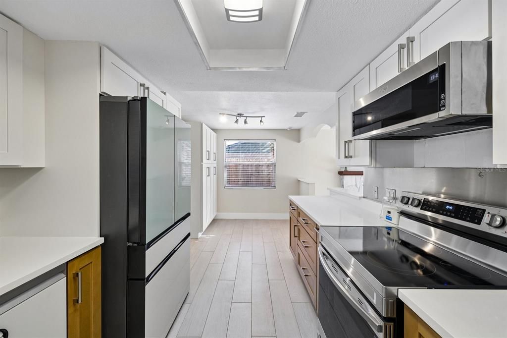 En Venta: $469,000 (3 camas, 2 baños, 2095 Pies cuadrados)