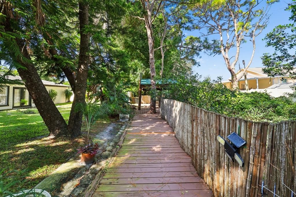 En Venta: $469,000 (3 camas, 2 baños, 2095 Pies cuadrados)