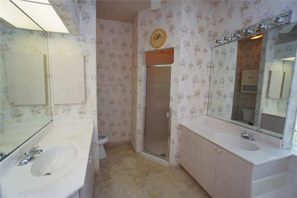 На продажу: $314,900 (2 спален, 2 ванн, 1753 Квадратных фут)