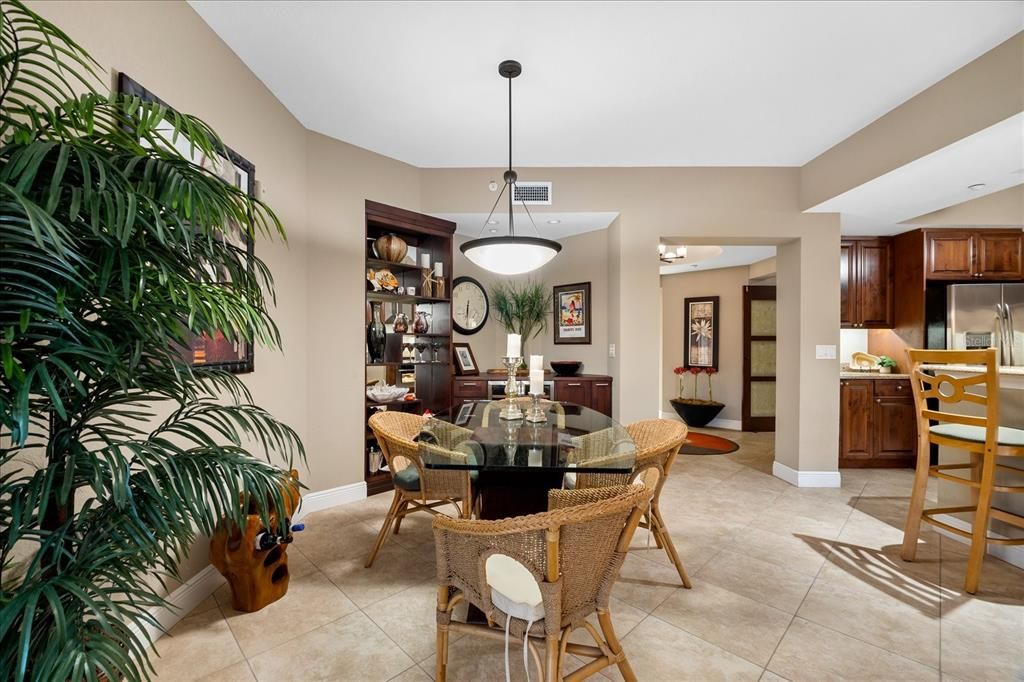 En Venta: $640,000 (3 camas, 2 baños, 1736 Pies cuadrados)