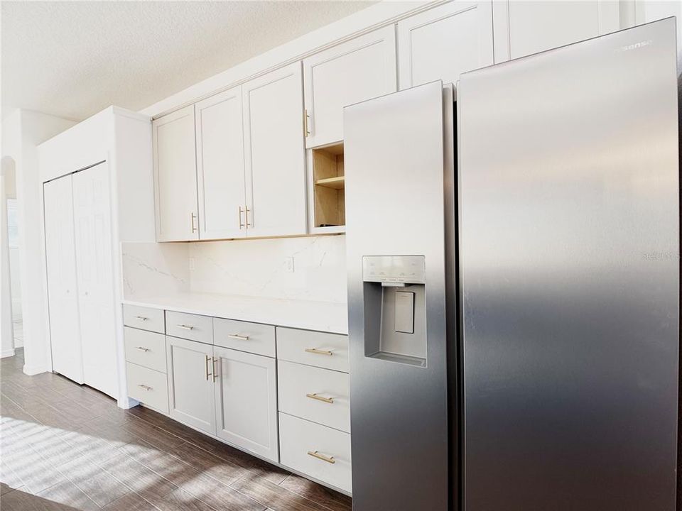 For Rent: $2,800 (4 beds, 3 baths, 2288 Square Feet)