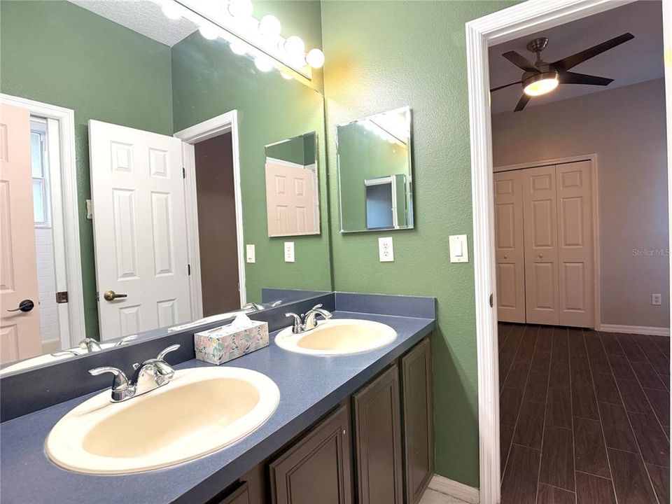 For Rent: $2,800 (4 beds, 3 baths, 2288 Square Feet)