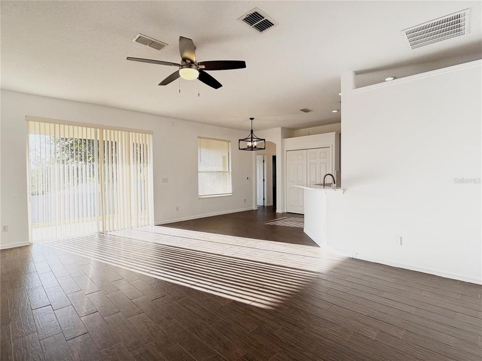 For Rent: $2,800 (4 beds, 3 baths, 2288 Square Feet)