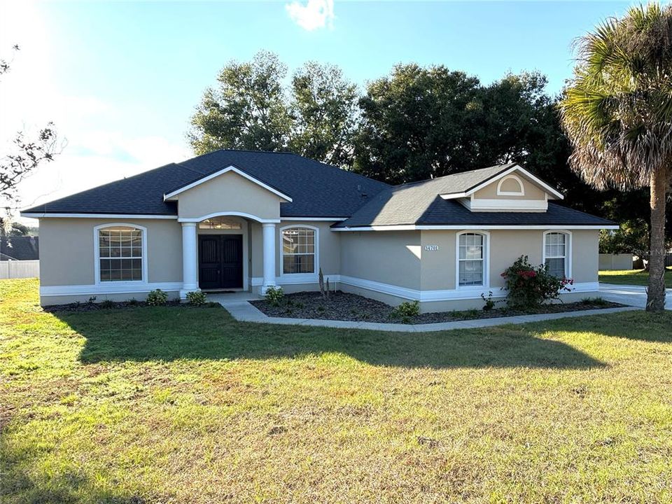 For Rent: $2,800 (4 beds, 3 baths, 2288 Square Feet)