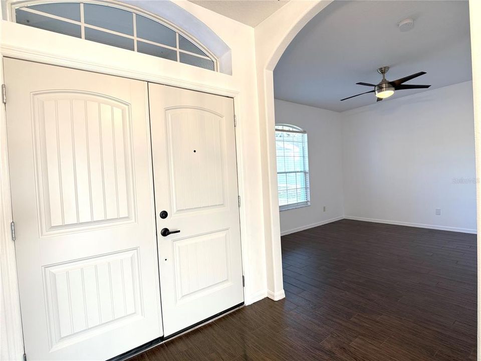 For Rent: $2,800 (4 beds, 3 baths, 2288 Square Feet)