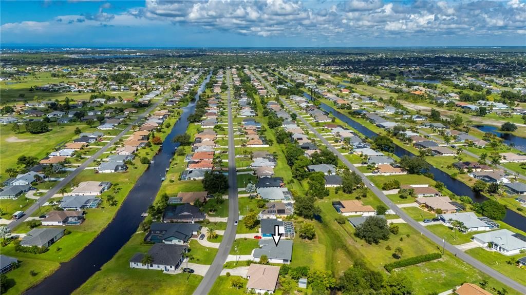 En Venta: $329,900 (3 camas, 2 baños, 1619 Pies cuadrados)