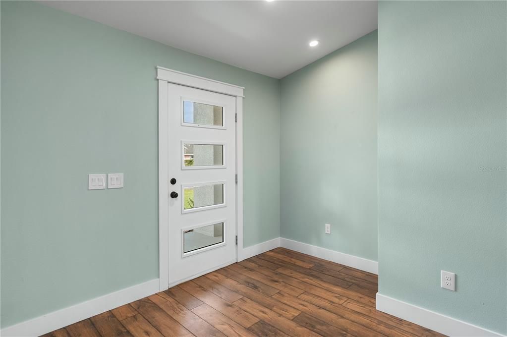 En Venta: $329,900 (3 camas, 2 baños, 1619 Pies cuadrados)