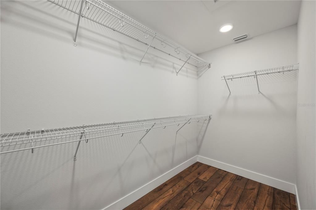 En Venta: $329,900 (3 camas, 2 baños, 1619 Pies cuadrados)