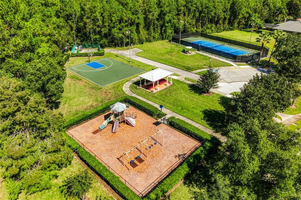 En Venta: $890,000 (4 camas, 3 baños, 3019 Pies cuadrados)