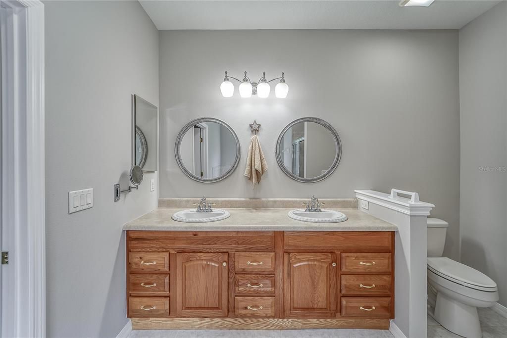 For Sale: $1,400,000 (4 beds, 3 baths, 3028 Square Feet)