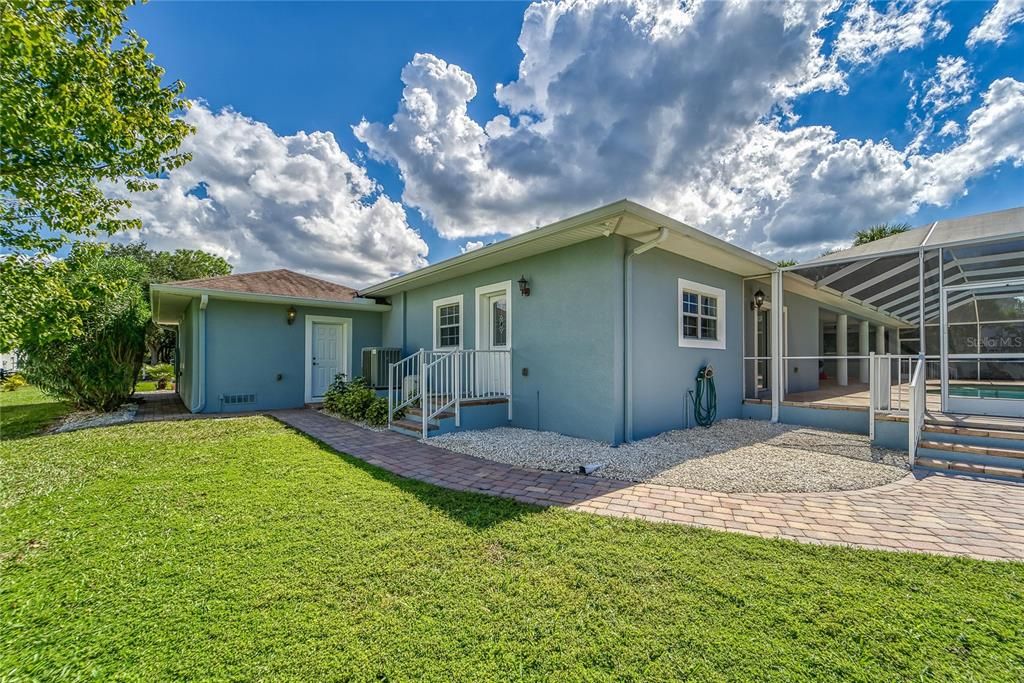 For Sale: $1,400,000 (4 beds, 3 baths, 3028 Square Feet)