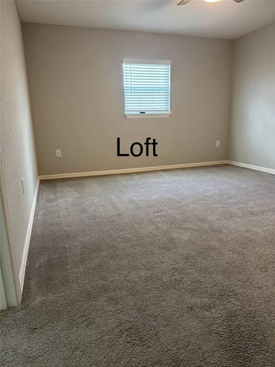 For Sale: $530,000 (4 beds, 3 baths, 3280 Square Feet)