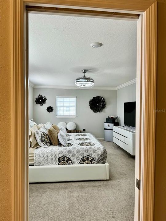 For Sale: $530,000 (4 beds, 3 baths, 3280 Square Feet)