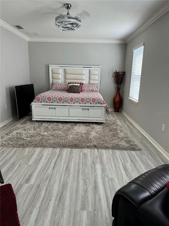 For Sale: $530,000 (4 beds, 3 baths, 3280 Square Feet)