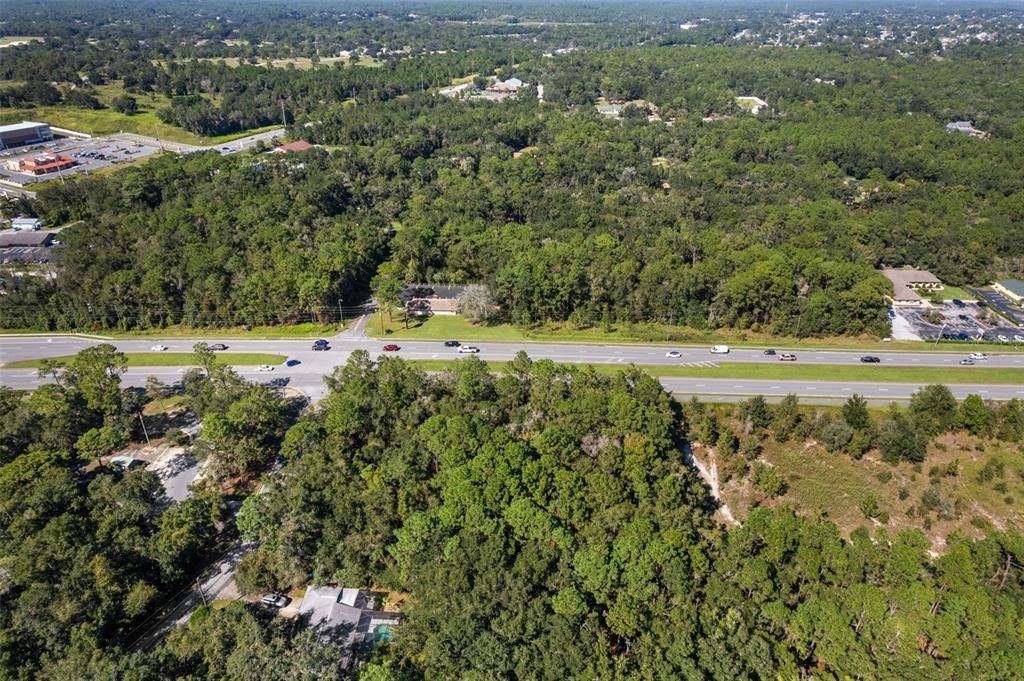 На продажу: $1,325,000 (1.42 acres)