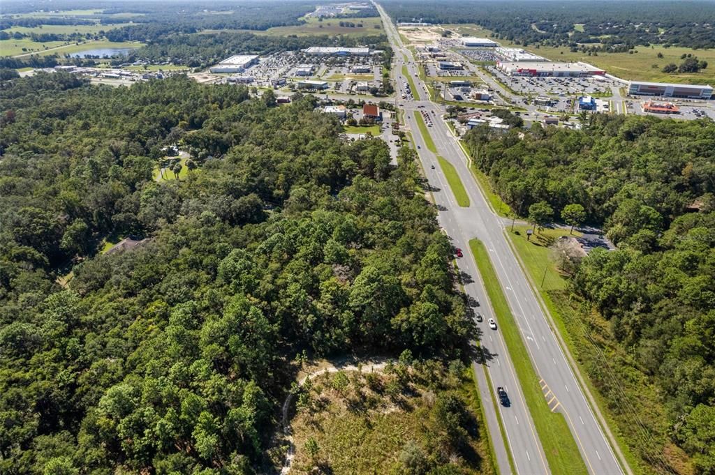 На продажу: $1,325,000 (1.42 acres)