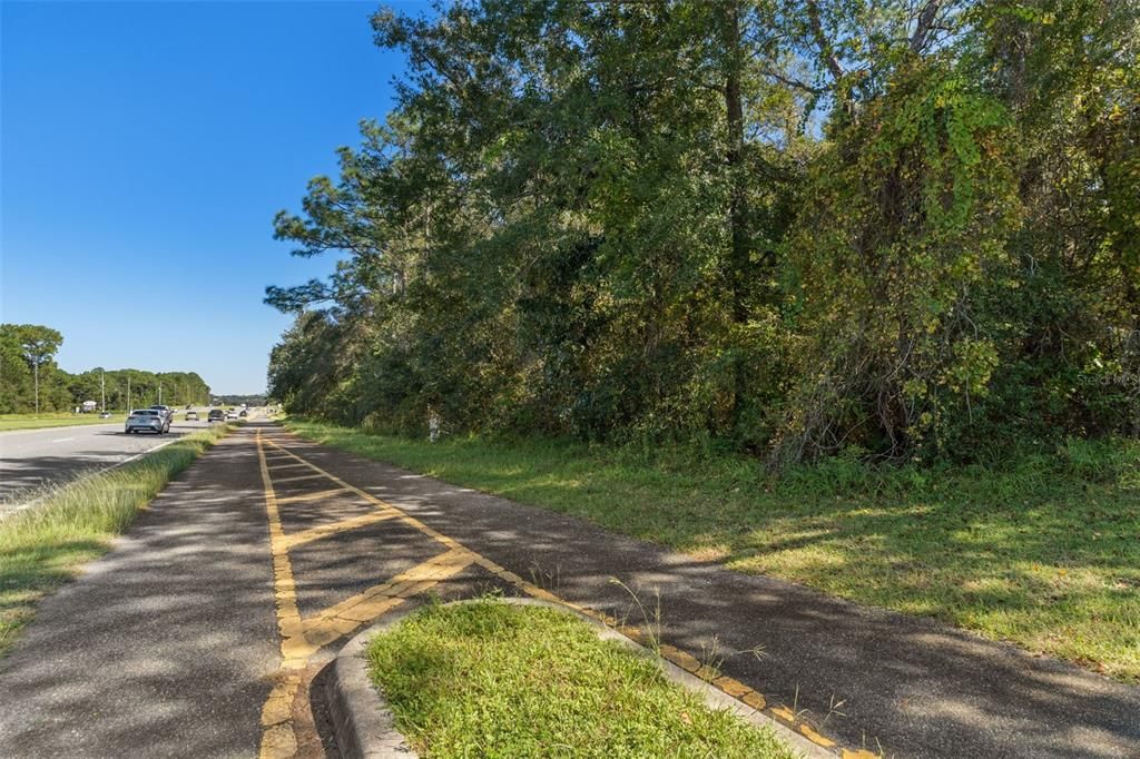 На продажу: $1,325,000 (1.42 acres)