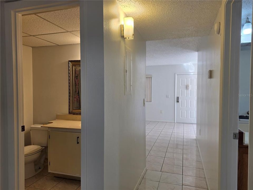 For Rent: $1,595 (2 beds, 2 baths, 950 Square Feet)