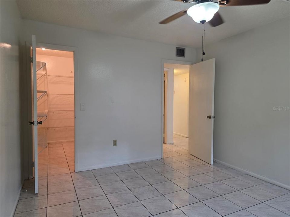 For Rent: $1,595 (2 beds, 2 baths, 950 Square Feet)