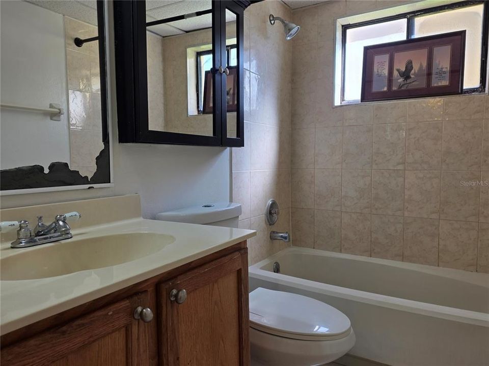 For Rent: $1,595 (2 beds, 2 baths, 950 Square Feet)