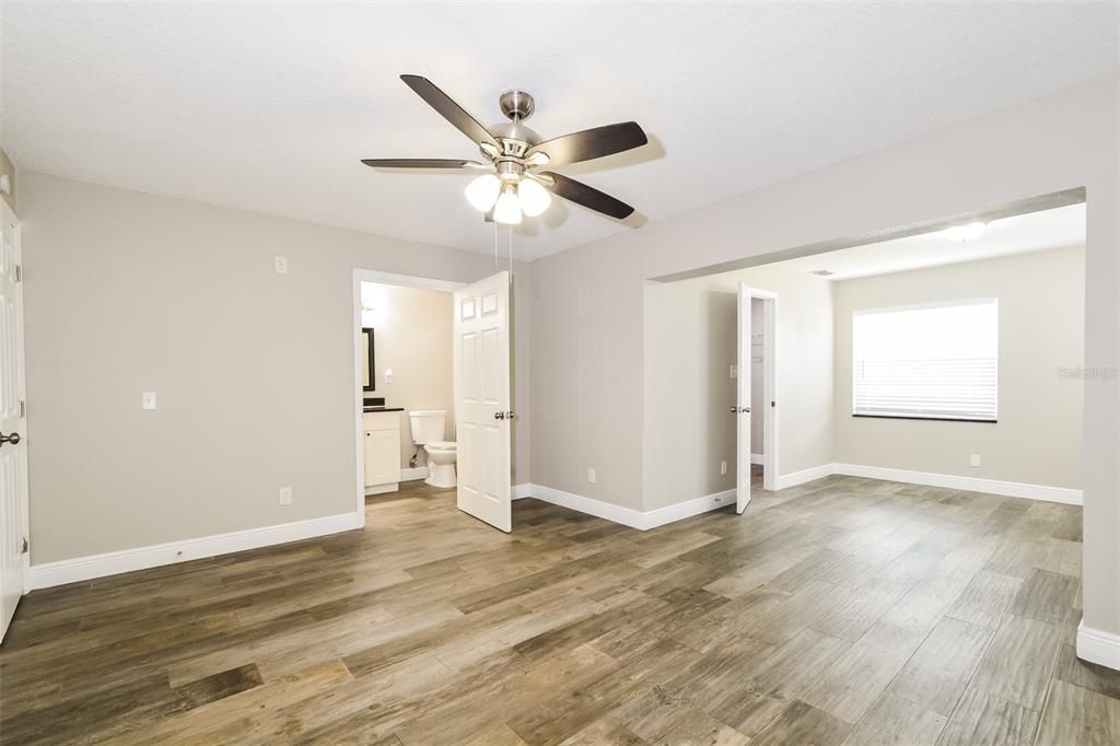 For Sale: $400,000 (3 beds, 2 baths, 2016 Square Feet)