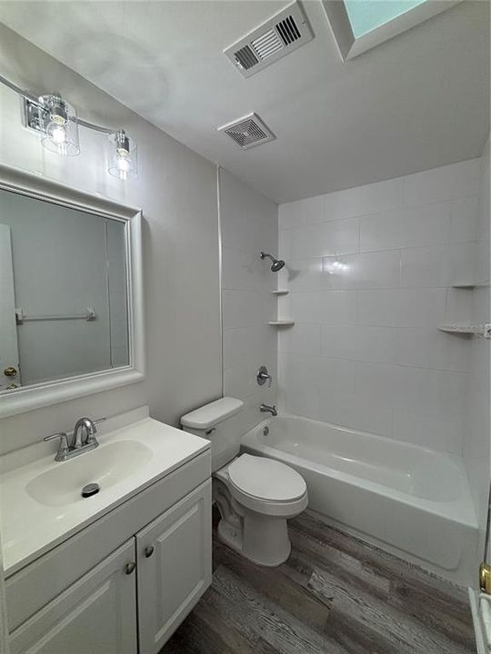 For Sale: $399,900 (3 beds, 2 baths, 1655 Square Feet)