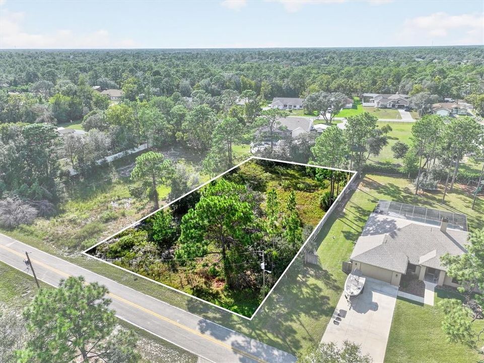 En Venta: $59,900 (0.60 acres)