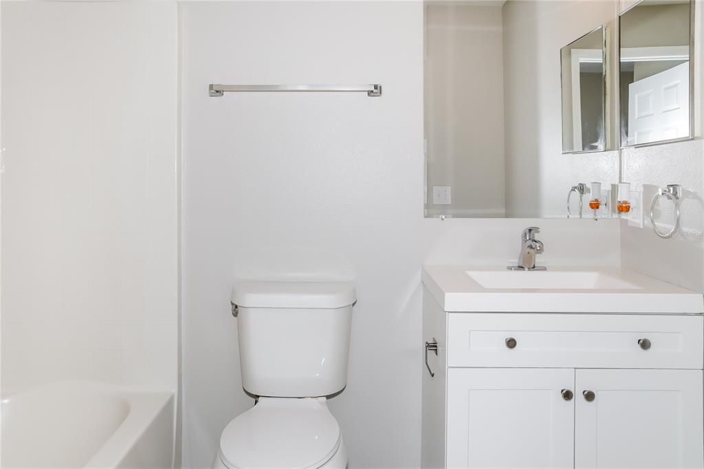 For Sale: $255,000 (3 beds, 2 baths, 1515 Square Feet)