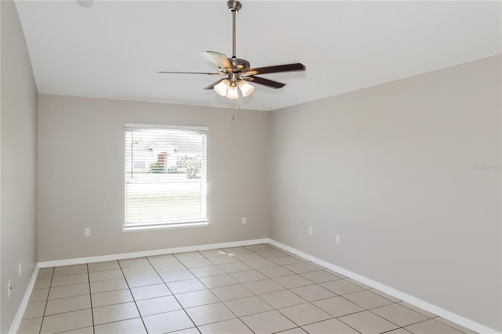 For Sale: $255,000 (3 beds, 2 baths, 1515 Square Feet)