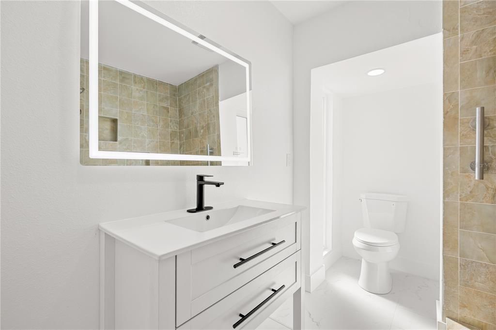 For Sale: $995,000 (3 beds, 2 baths, 1764 Square Feet)