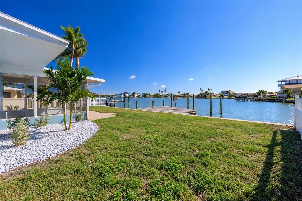 For Sale: $995,000 (3 beds, 2 baths, 1764 Square Feet)