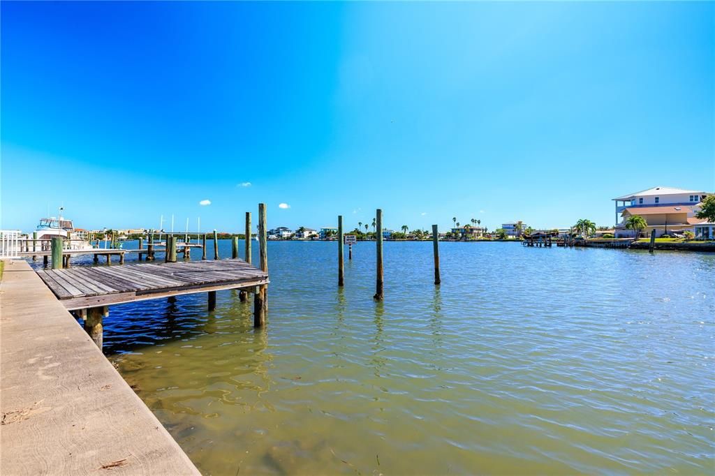 For Sale: $995,000 (3 beds, 2 baths, 1764 Square Feet)