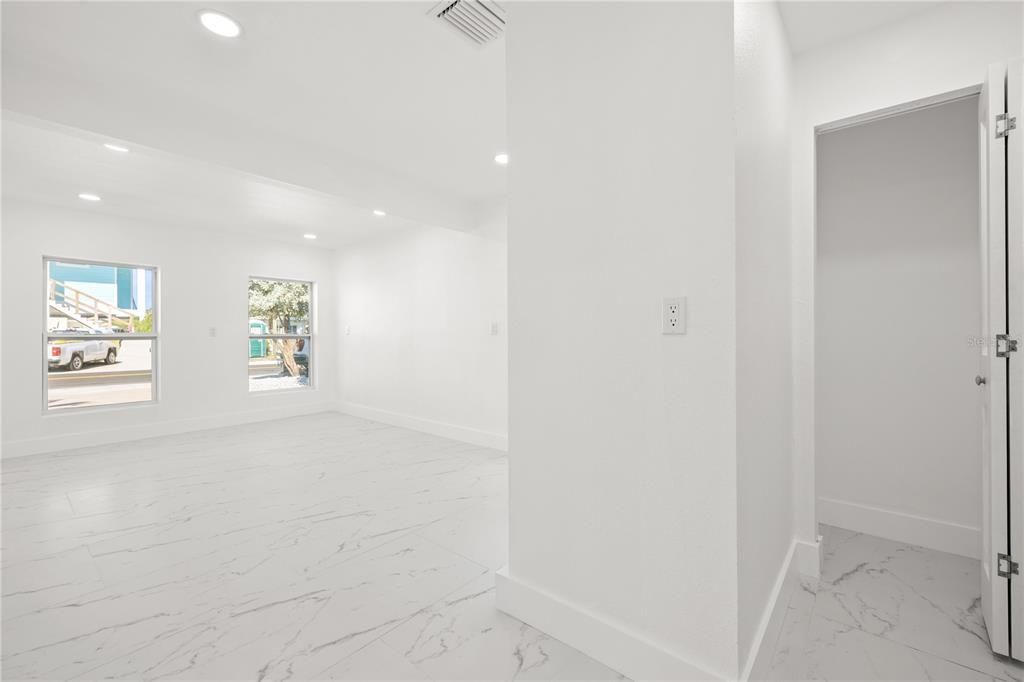 For Sale: $995,000 (3 beds, 2 baths, 1764 Square Feet)