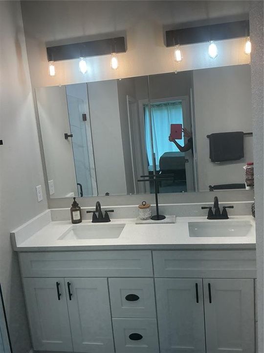 На продажу: $369,000 (3 спален, 2 ванн, 1630 Квадратных фут)
