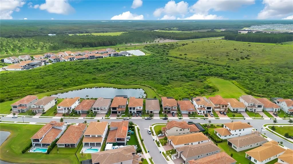 En Venta: $899,000 (3 camas, 2 baños, 2410 Pies cuadrados)