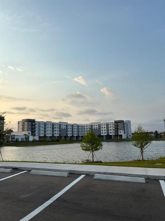 For Rent: $1,550 (1 beds, 1 baths, 750 Square Feet)