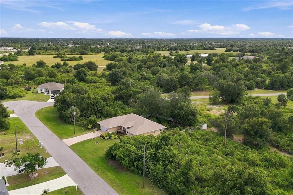 待售: $30,000 (0.22 acres)