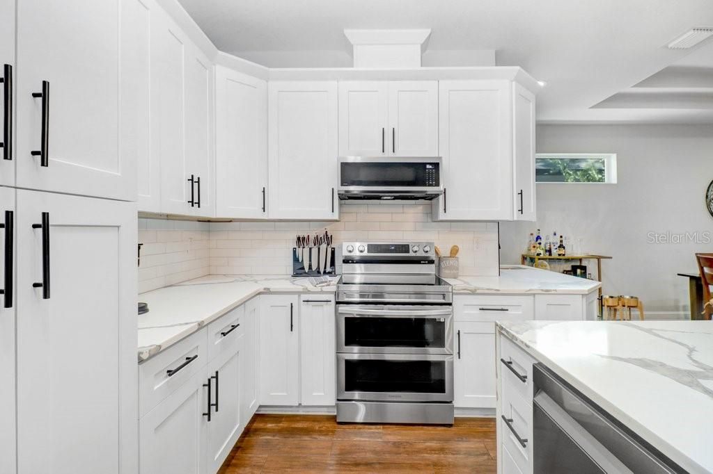 For Sale: $649,900 (4 beds, 2 baths, 2152 Square Feet)