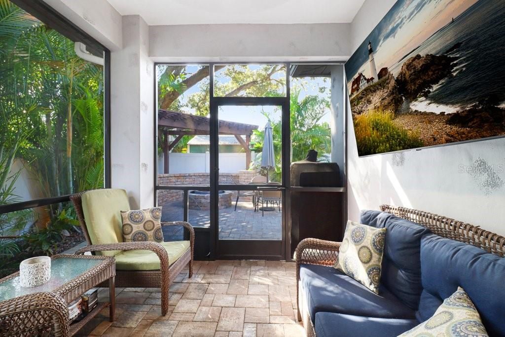 For Sale: $649,900 (4 beds, 2 baths, 2152 Square Feet)
